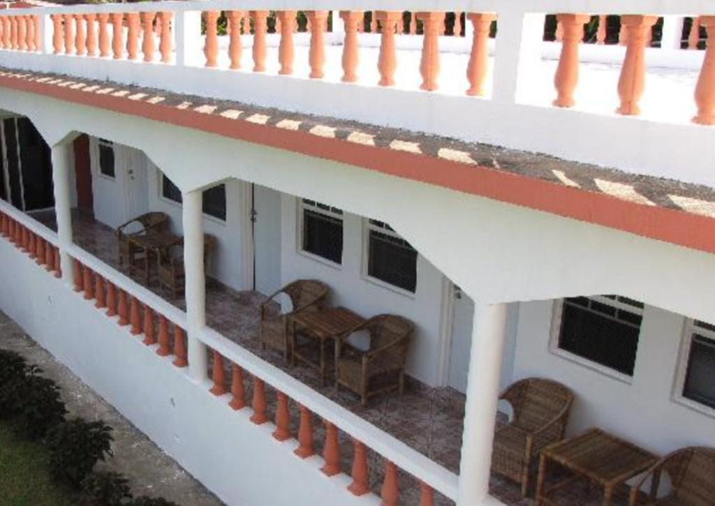 Polish Princess Guest House Port Antonio Esterno foto